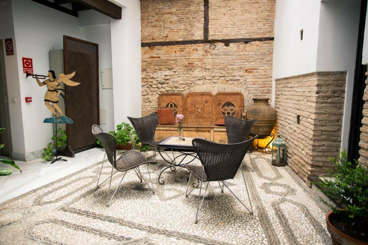 Palacio De Mariana Pineda Hotel